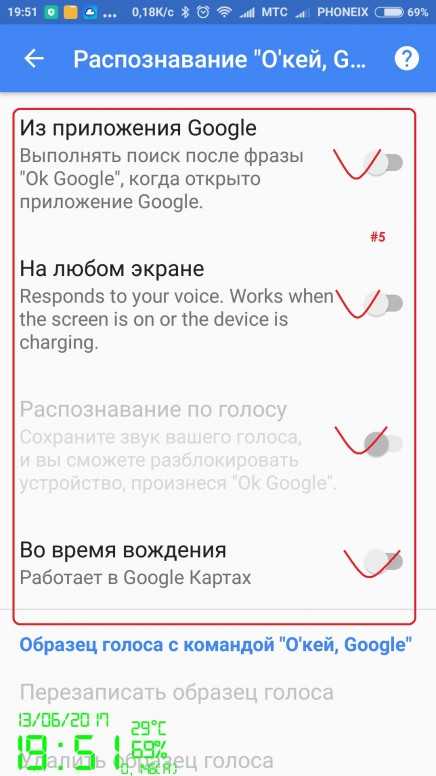 В телефоне собеседник слышит себя. во время разговора собеседник слышит сам себя