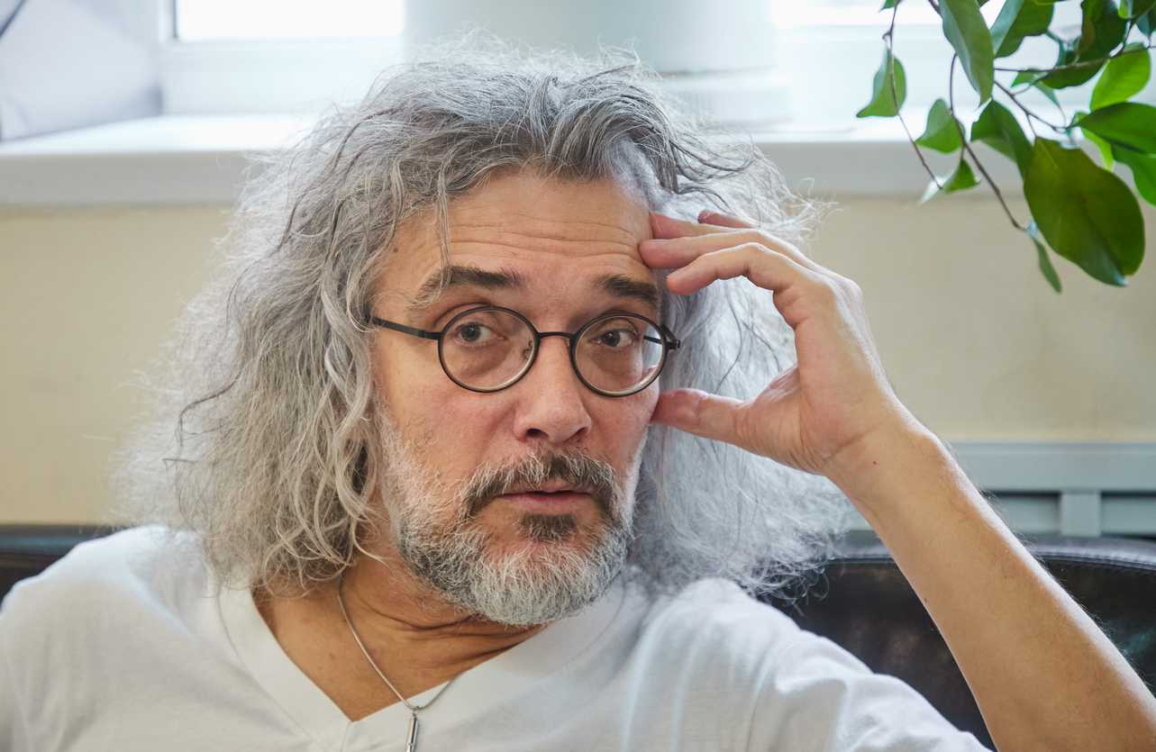 О том, как один человек стал причастен сразу к двум великим прорывам в генетике, о том, как важна семья для правильного образования и о братьях-близнецах, из которых выжил только один, рассказывает наш очередной выпуск рубрики Как получить Нобелевку