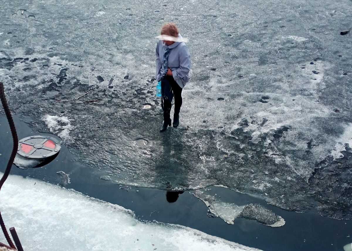 Почему в гололед дороги посыпают солью физика? - интернет-журнал "дом и быт"