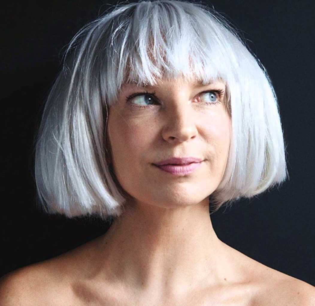 Sia не показывает лицо. личная жизнь