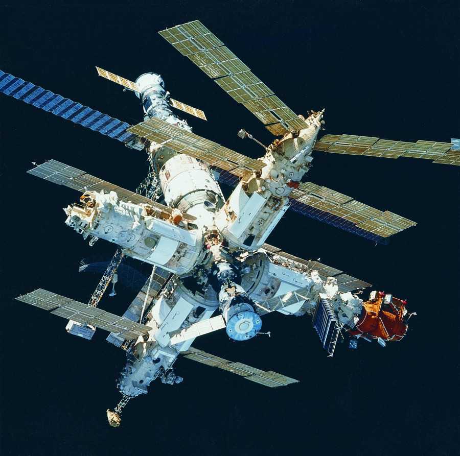 Международная космическая станция (17 фото)