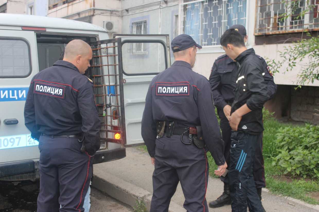 Названия полицейских в разных странах. как называют полицейских в разных странах? изменения в форме