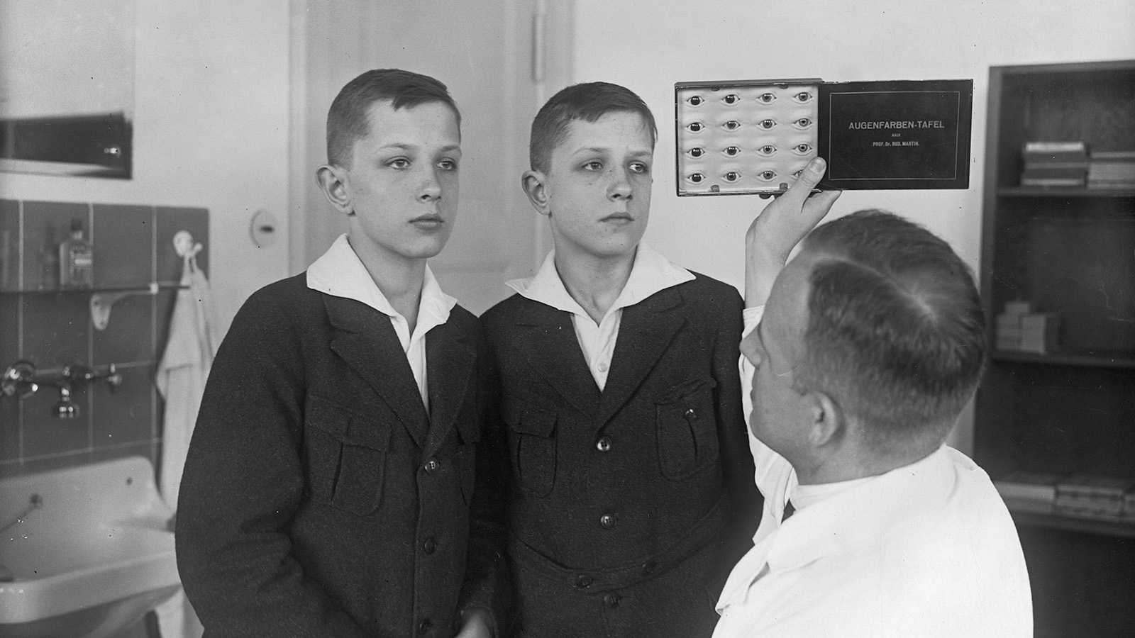 «проложили путь новым технологиям»: нобелевскую премию по физике дали за доказательство постулатов квантовой механики